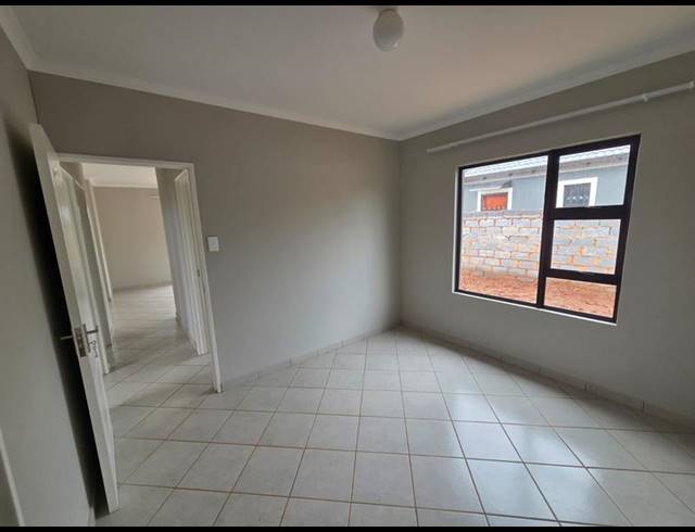 3 BEDROOM HOUSE FOR SALE IN CRYSTAL PARK